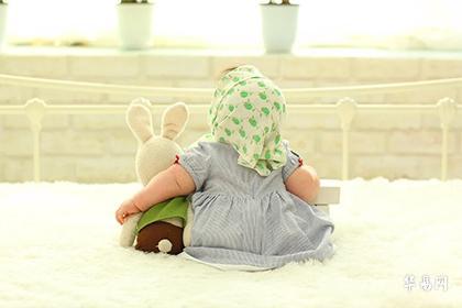 025年出生起名注意事项"