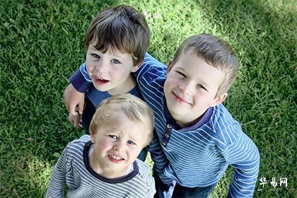 022年男孩起名五行属火土怎么起名比较好？"