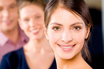 022年6月9日出生缺金缺土女孩好名字"