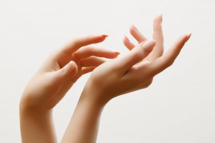 021牛年谷雨出生的女孩缺木的好听名字"