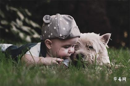 022年6月出生的缺土双子座男孩起名字带官运的"