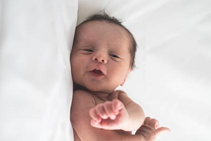 022年4月缺什么？2022年4月出生的女宝宝取名"