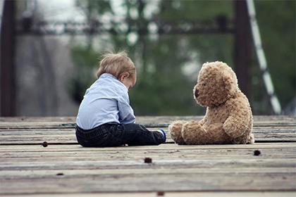 022年农历二月二十六日出生的男孩起名缺火的名字"