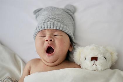 021年腊月二十一出生的男宝宝八字缺土自信阳刚的名字"