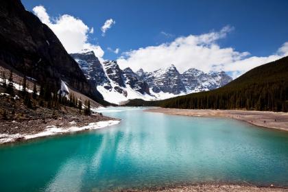 022年正月初四日子五行,2022年正月初四男孩名字取名"