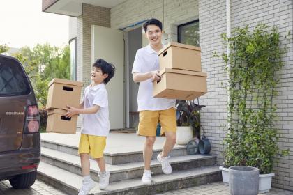 022年1月13日出生的男孩缺水字寓意好的字"