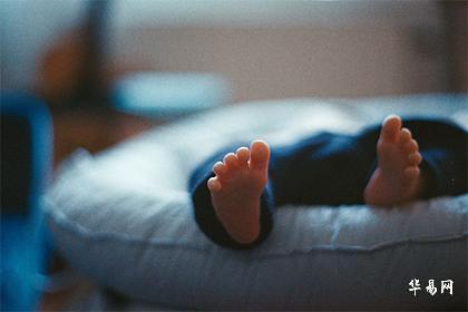 022年8月16日出生的女孩缺火怎么取名？"