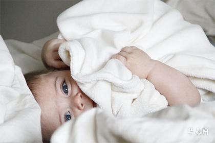 022年十一月十二日生的男孩五行分析，起什么名字好？"