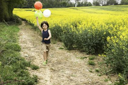 019年出生的姓薄男孩如何起名，宜用什么字"