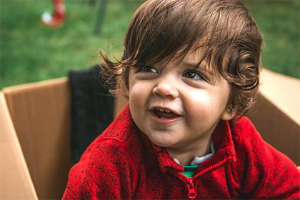 属蛇巳时出生的男孩应该如何起名，宜用什么字