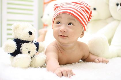 021年中秋节出生八字缺火男孩取什么名字好？"