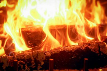 019年3月16号出生的双胞胎女孩起什么名好,五行属什么？"