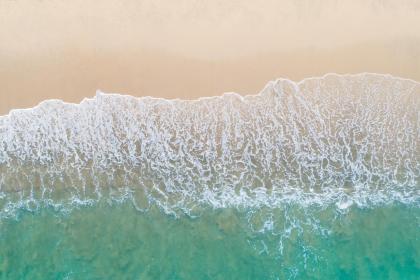 020年正月二十二日出生女孩八字五行缺水起名"