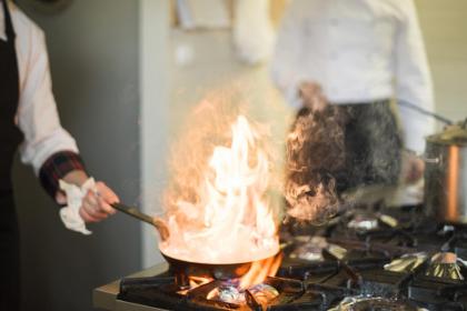 019年11月12号出生的男宝宝五行缺金要怎么取名字"
