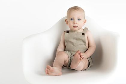 晚上十二点出生的属羊男孩如何起名，宜用什么字